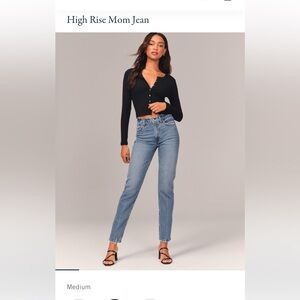 Abercrombie & Fitch high rise mom Jean 18s curve love